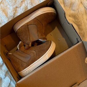Boys ugg boots